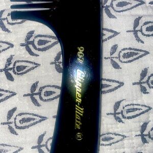 Famous 907 comb RARE
